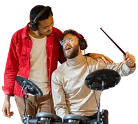 Men playing electric drums BEW kopie